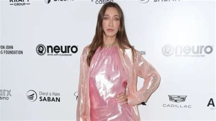 Alana Hadid Bio (Wiki)
