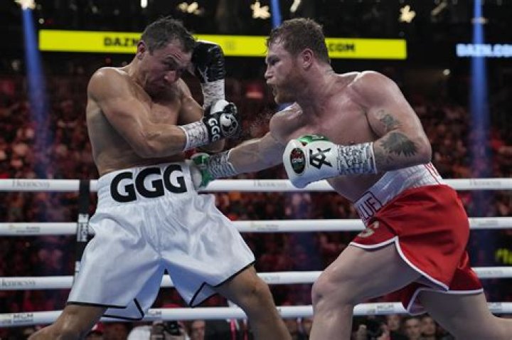 Canelo Alvarez stops Gennady Golovkin in a unanimous decision victory