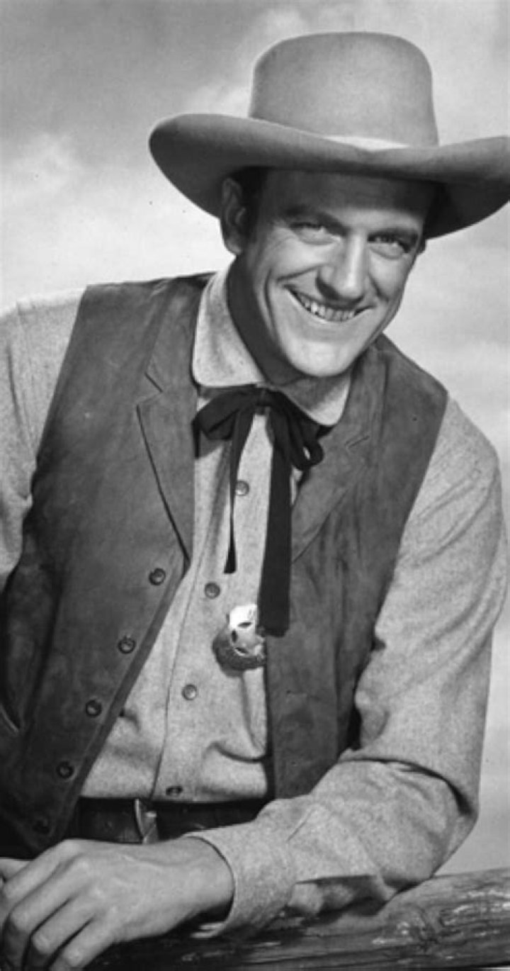 James Arness's Biography Fact