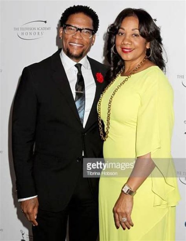 Ladonna Hughley - Bio, Age, Net Worth, Height, Single, Nationality, Career ·