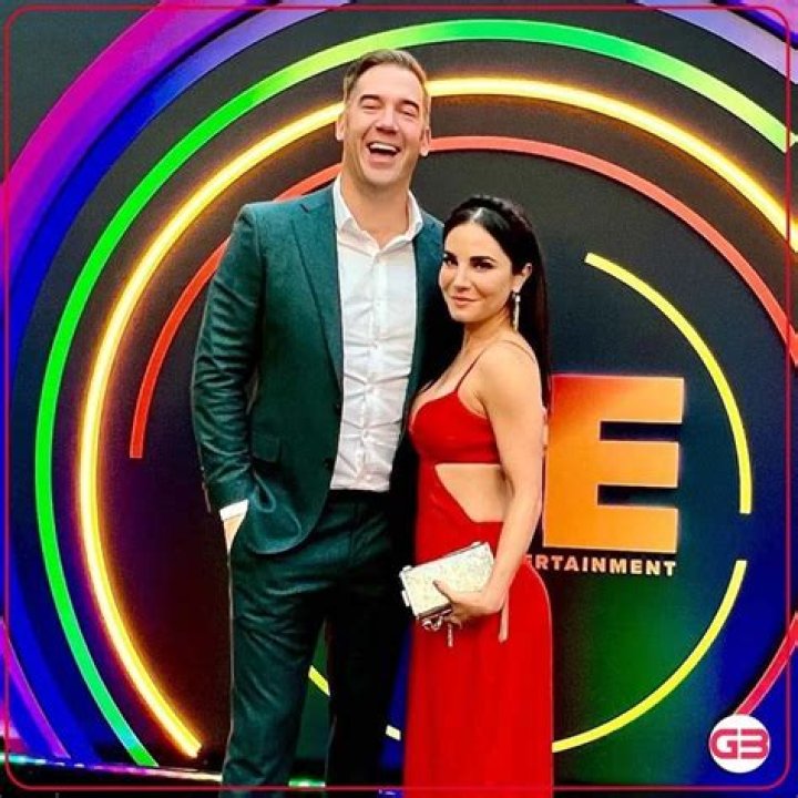 Lewis Howes Shows Gratitude Towards Girlfriend Martha Higareda On Their First Meetaversary ·