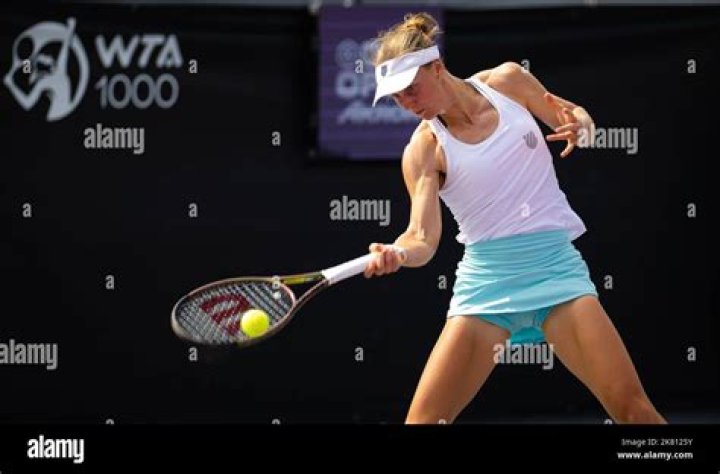 Ludmilla Samsonova's Bio, Age, Height, Net Worth, Earnings, Contract, Sponsors, Titles, Boyfriend, M