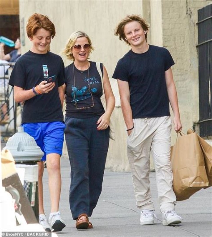 Meet Archie Arnett Photos Of Amy Poehlers Son With Will Arnett
