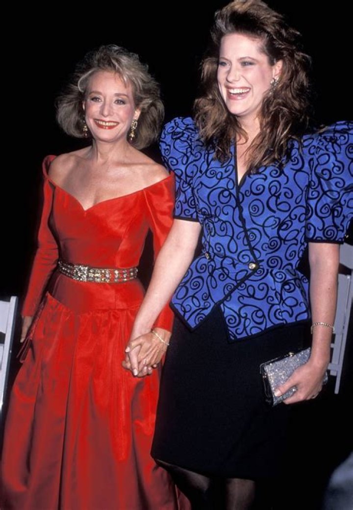 Net Worth Barbara Walters - SparkVlog
