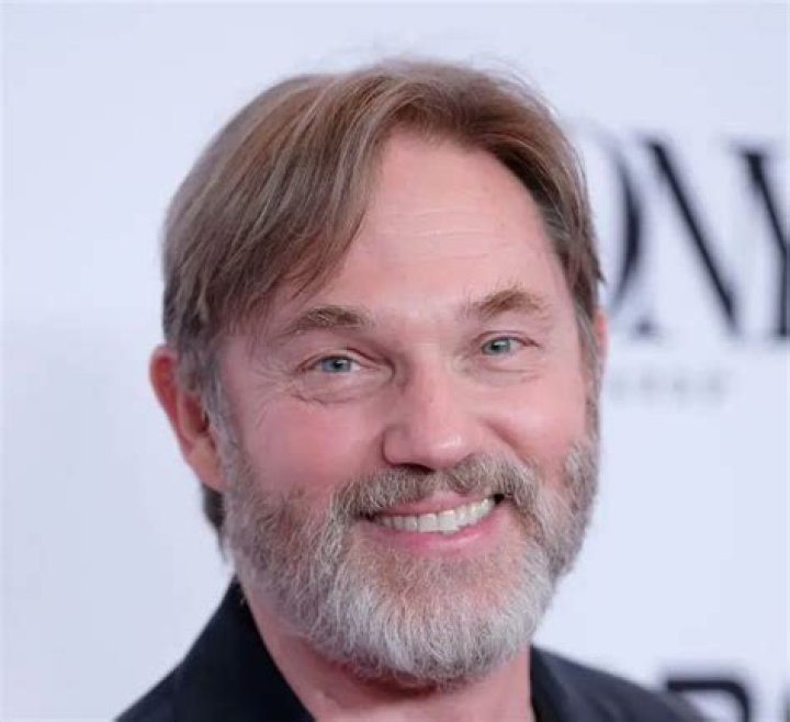 Richard Thomas- Net Worth, Bio, Age, Height, Wife, Nationality, Ethnicity |