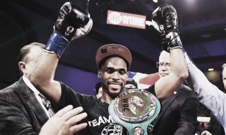 Shakur Stevenson vs. Edwin de Los Santos Stats: Age, Height, Weight, Reach, NetWorth, Record, and M