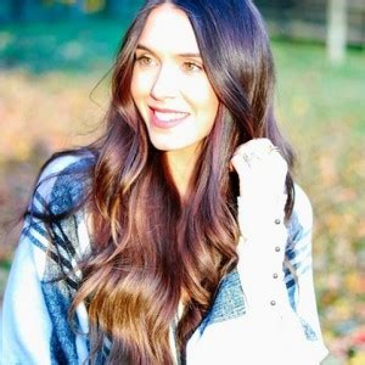 Shea Whitney - Age, Family, Bio