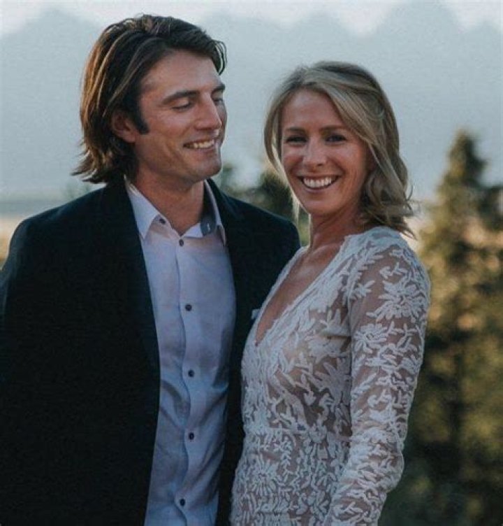 Tyler Harlow Wife Erin Neary Calls Herself A Accomplished Women Healthcare Sales Leader ·