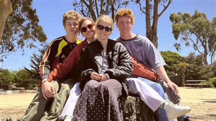 Unveiling Julia Roberts' Family: Discoveries And Insights