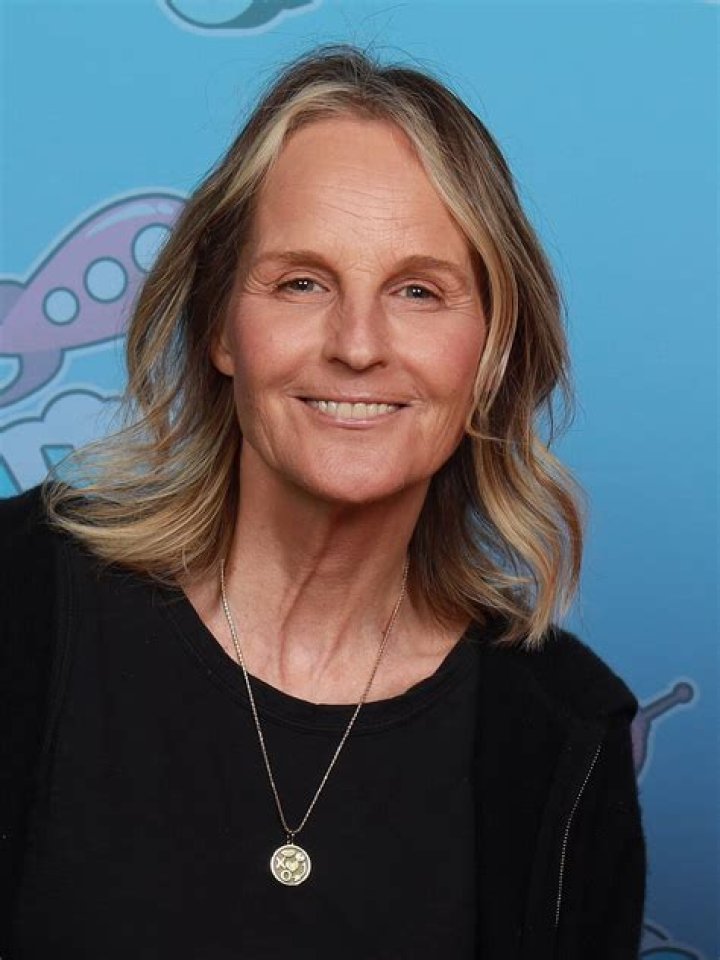 Unveiling The Enigmatic Height Of Helen Hunt: Discoveries And Insights