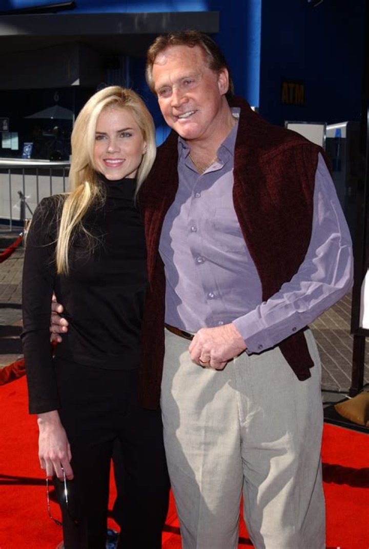 Unveiling The Life And Impact Of Lee Majors' Enigmatic Current Wife